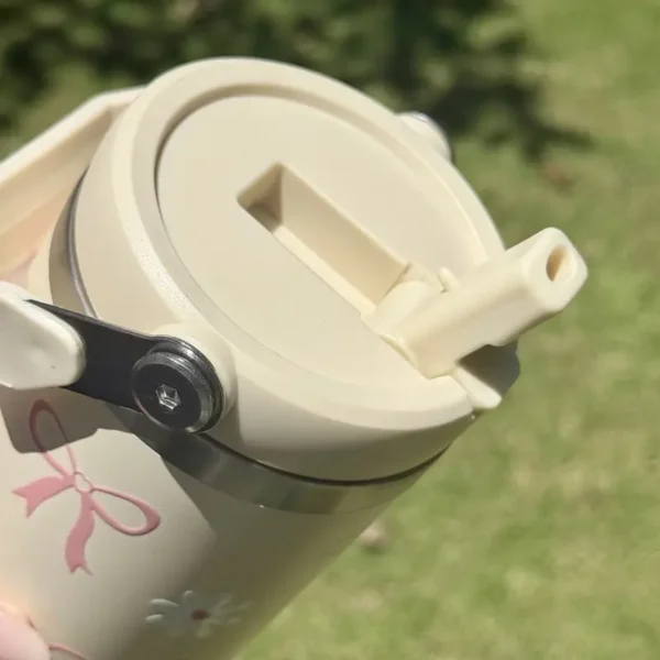 30Oz Insulated Water Bottle with Bow And Daisy Print